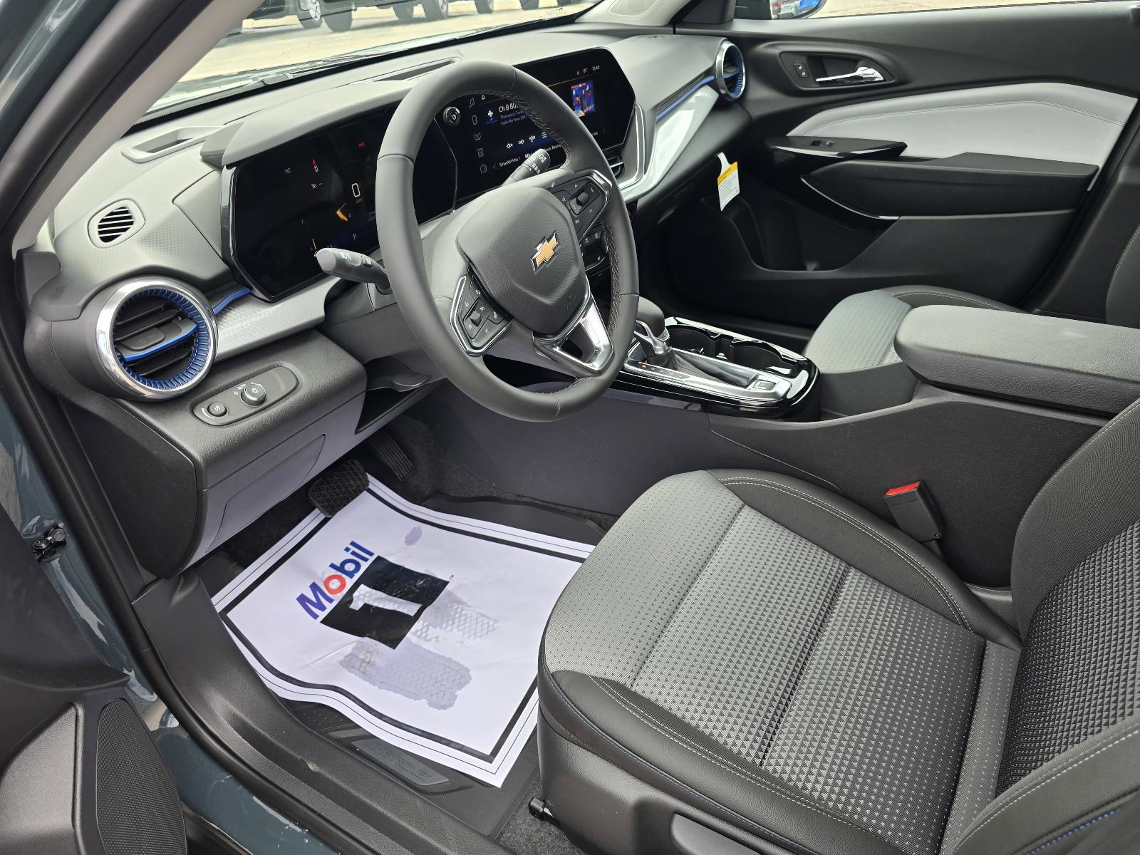 2025 Chevrolet Trax Vehicle Photo in Rolla, MO 65401