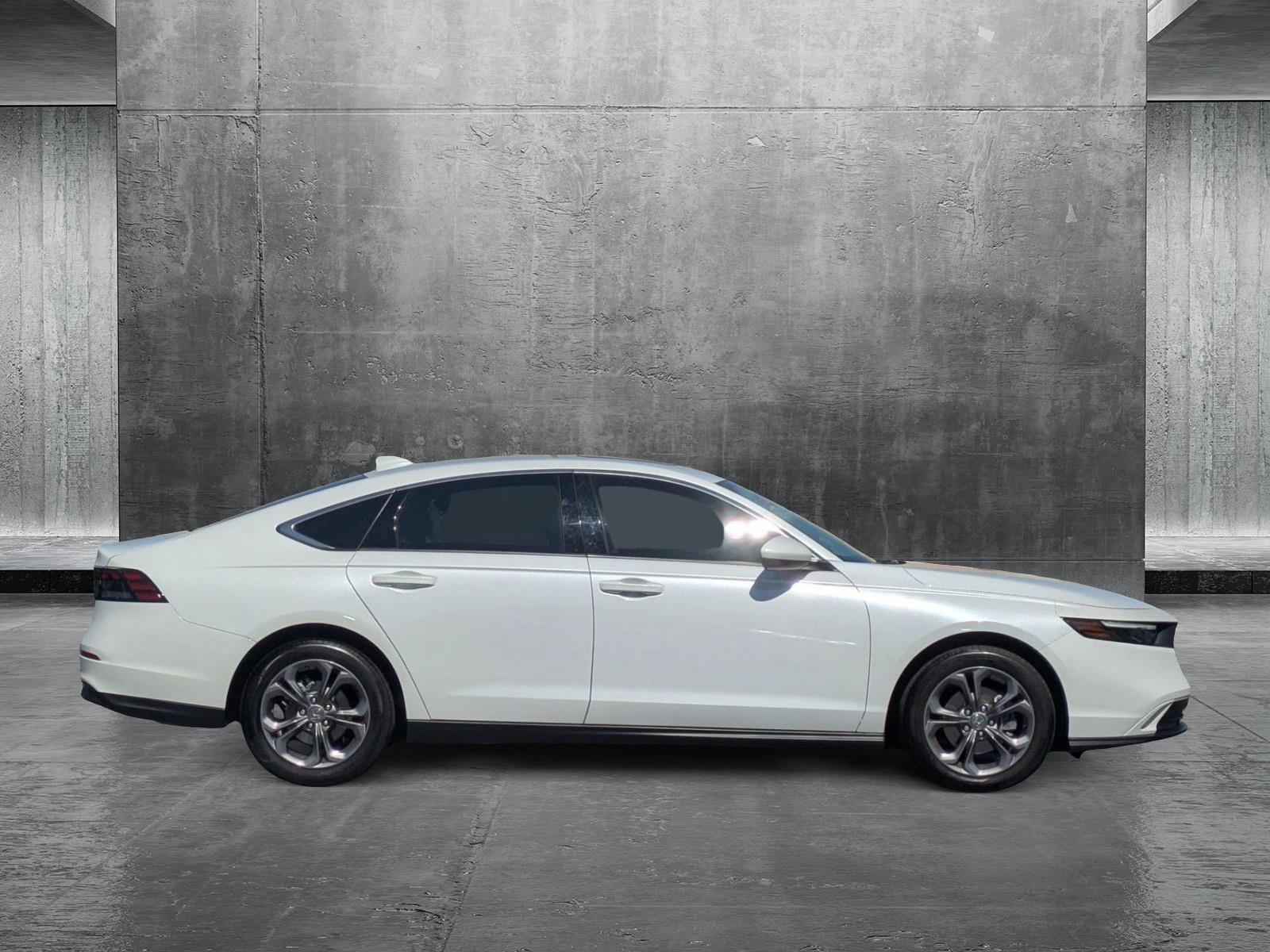 2024 Honda Accord Sedan Vehicle Photo in Valencia, CA 91355-1794