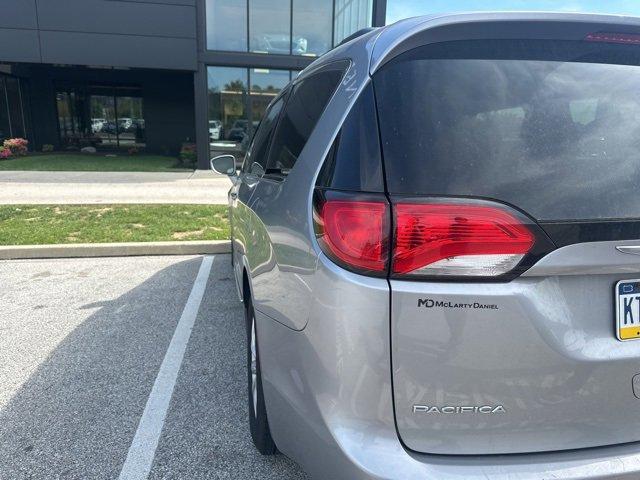 2017 Chrysler Pacifica Vehicle Photo in Trevose, PA 19053