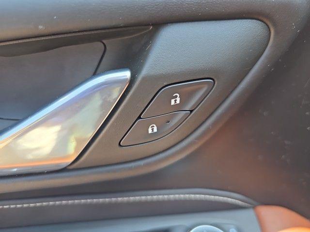 2023 GMC Yukon Vehicle Photo in Pleasant Hills, PA 15236