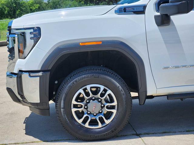 2025 GMC Sierra 2500 HD Vehicle Photo in DENTON, TX 76210-9321