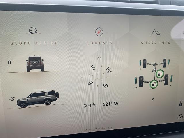 2023 Defender Vehicle Photo in GREEN BAY, WI 54304-5303
