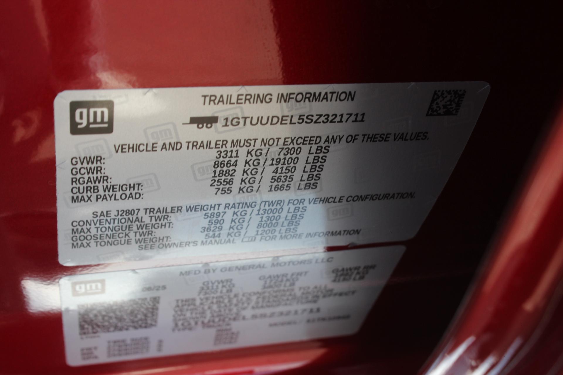 2025 GMC Sierra 1500 Vehicle Photo in AURORA, CO 80012-4011