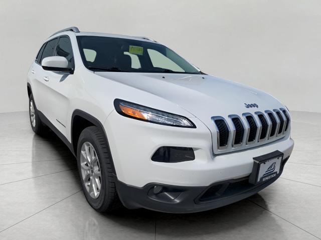 2017 Jeep Cherokee Vehicle Photo in Green Bay, WI 54304