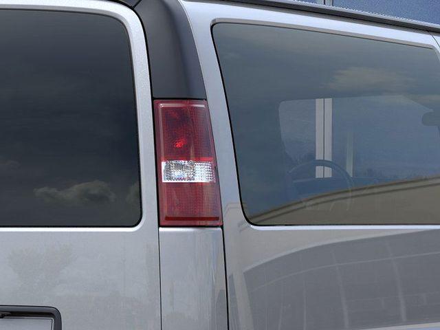 2025 Chevrolet Express Cargo 3500 Vehicle Photo in DANBURY, CT 06810-5034
