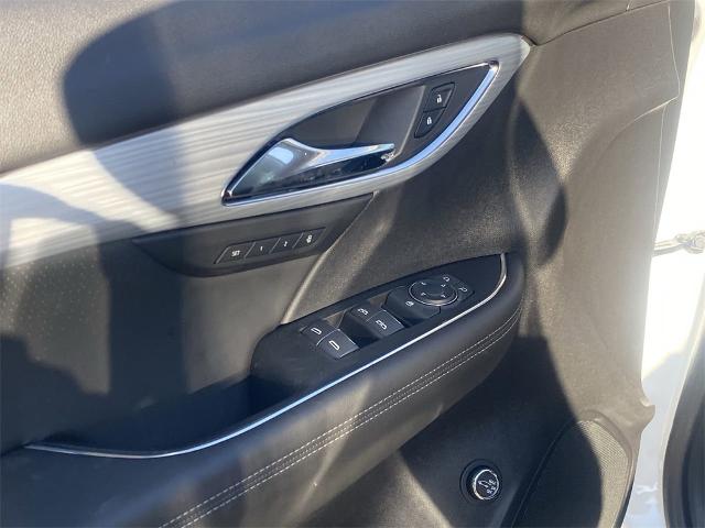 2024 Buick Envision Vehicle Photo in GOODYEAR, AZ 85338-1310