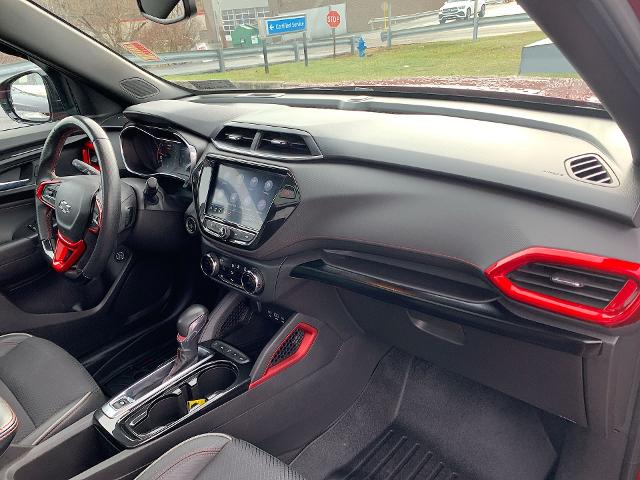 2021 Chevrolet Trailblazer Vehicle Photo in MOON TOWNSHIP, PA 15108-2571