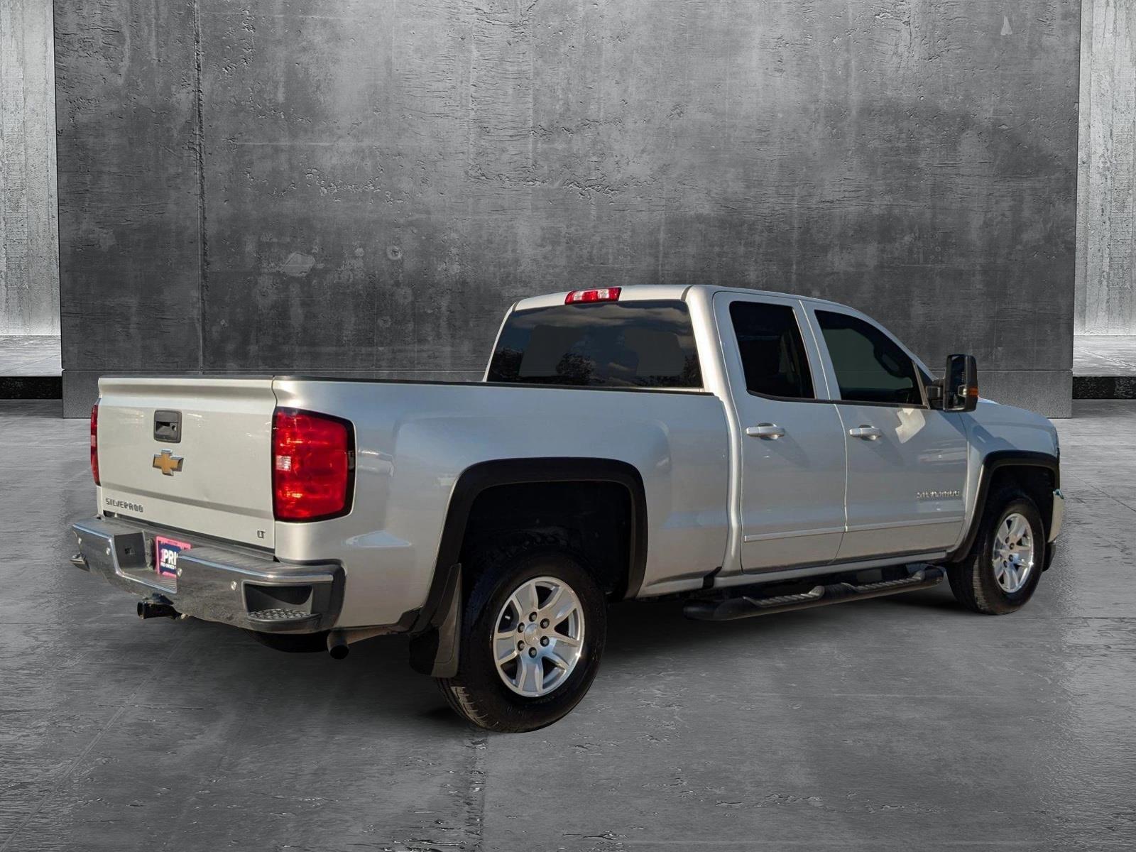 2017 Chevrolet Silverado 1500 Vehicle Photo in St. Petersburg, FL 33713