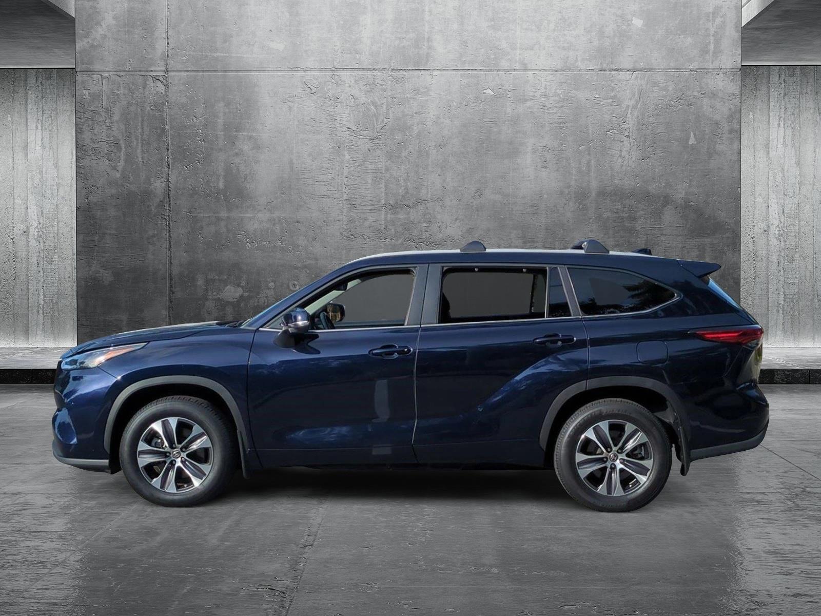 2023 Toyota Highlander Vehicle Photo in West Palm Beach, FL 33417