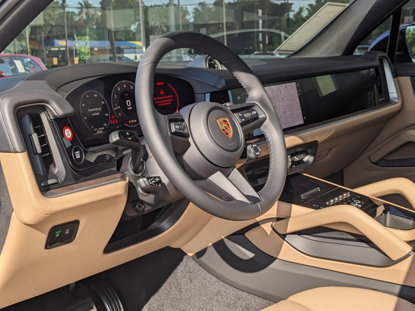 2024 Porsche Cayenne Vehicle Photo in Maitland, FL 32751