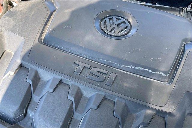 2022 Volkswagen Passat Vehicle Photo in INDEPENDENCE, MO 64055-1314