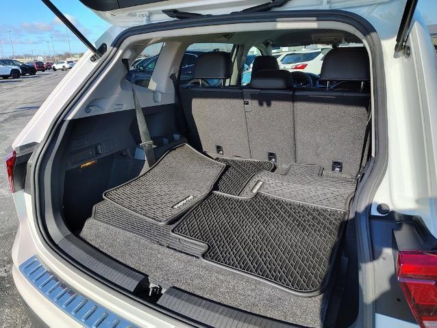 2021 Volkswagen Tiguan Vehicle Photo in GREEN BAY, WI 54304-5303