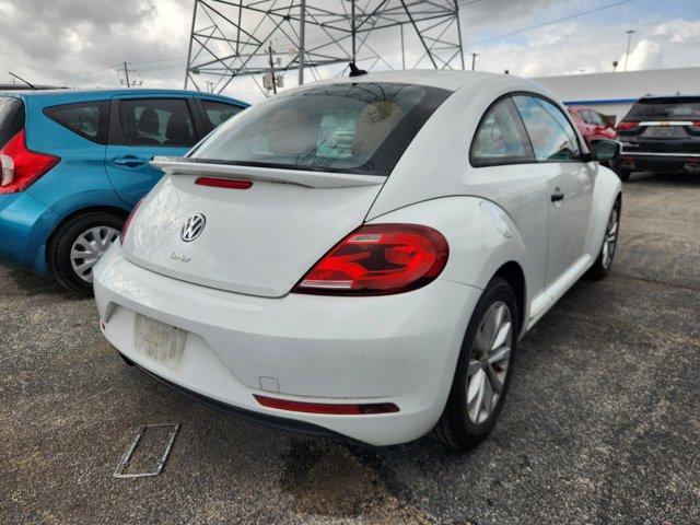 2017 Volkswagen Beetle Vehicle Photo in SUGAR LAND, TX 77478-0000