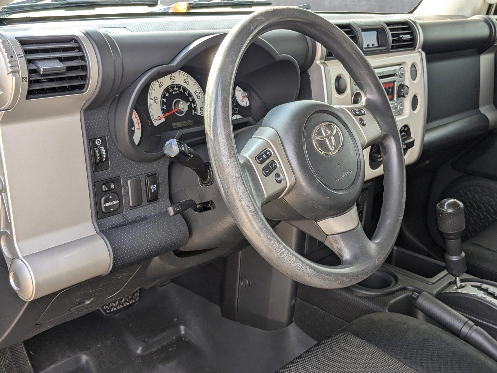 2012 Toyota FJ Cruiser Vehicle Photo in Austin, TX 78728