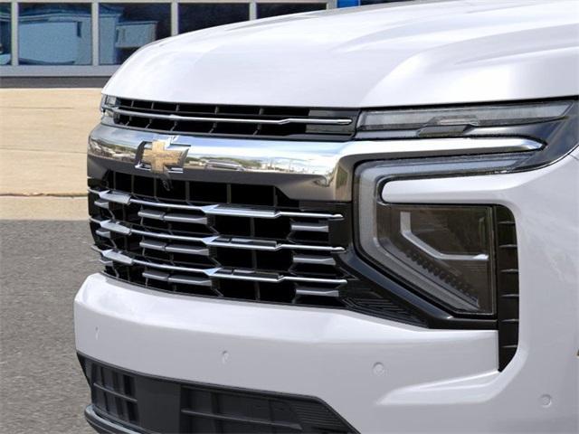 2025 Chevrolet Suburban Vehicle Photo in ENGLEWOOD, CO 80113-6708