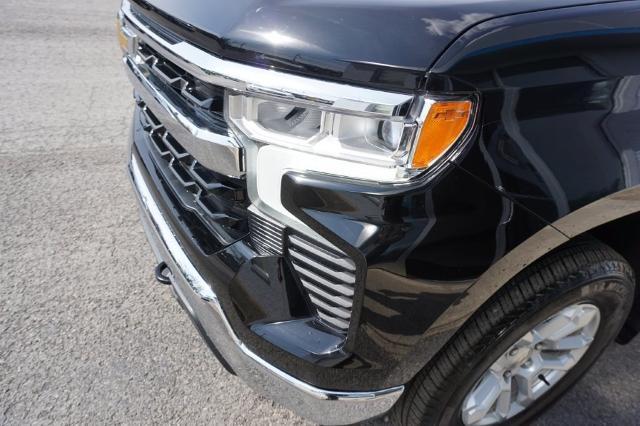 2022 Chevrolet Silverado 1500 Vehicle Photo in FAIRMONT, WV 26554-2318