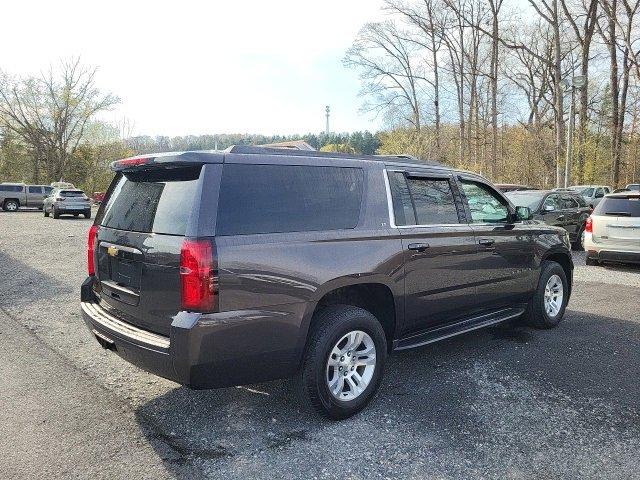 2017 Chevrolet Suburban Vehicle Photo in THOMPSONTOWN, PA 17094-9014