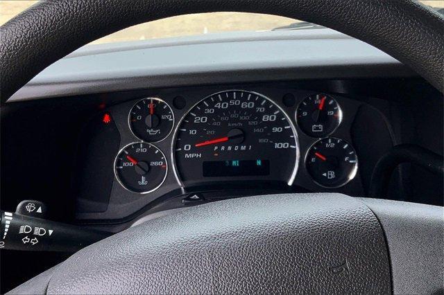 2021 Chevrolet Express Passenger 3500 Vehicle Photo in TOPEKA, KS 66609-0000
