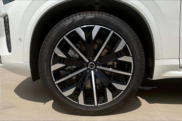 2025 Volvo XC90 Vehicle Photo in Grapevine, TX 76051