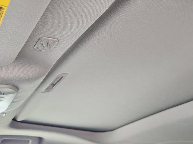 2024 Toyota Highlander Vehicle Photo in SUGAR LAND, TX 77478-0000