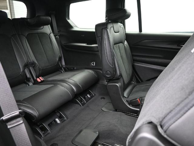 2025 Jeep Grand Cherokee L Vehicle Photo in Cedar Rapids, IA 52402