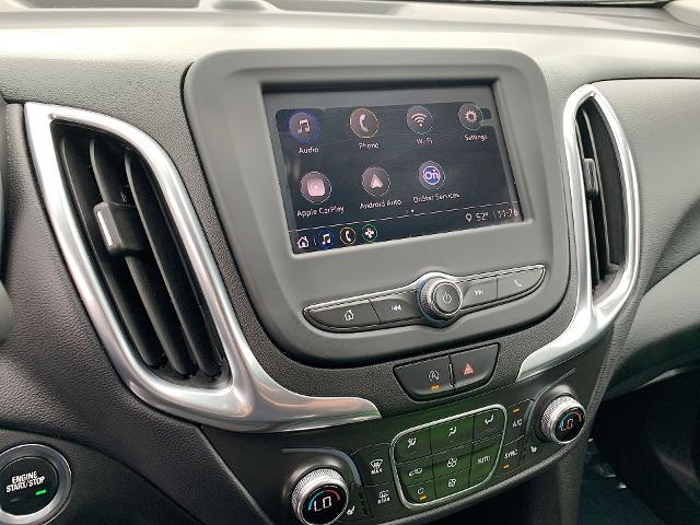 2022 Chevrolet Equinox Vehicle Photo in MOON TOWNSHIP, PA 15108-2571