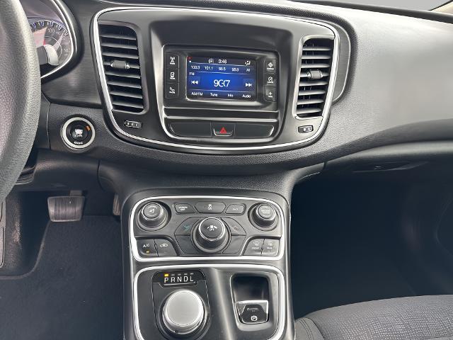 2015 Chrysler 200 Vehicle Photo in MANITOWOC, WI 54220-5838