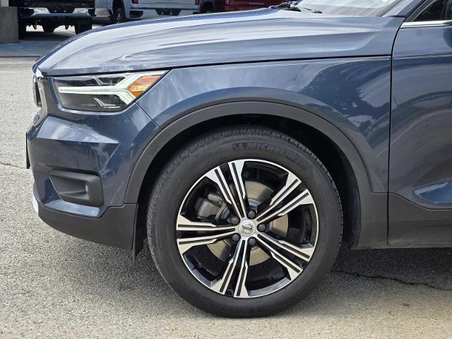 2022 Volvo XC40 Vehicle Photo in DENTON, TX 76210-9321