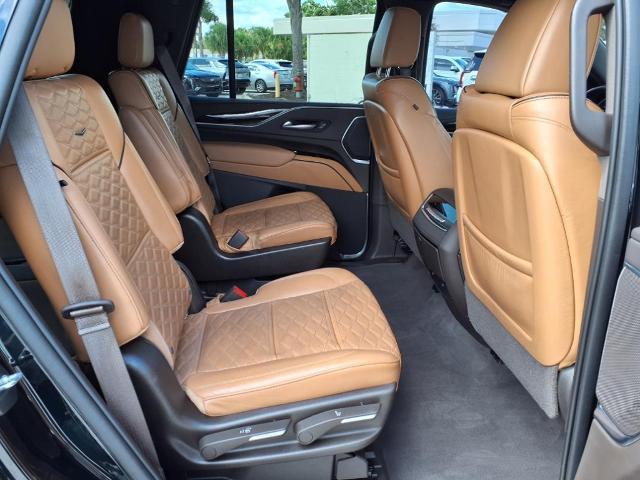 2021 Cadillac Escalade Vehicle Photo in Tampa, FL 33612