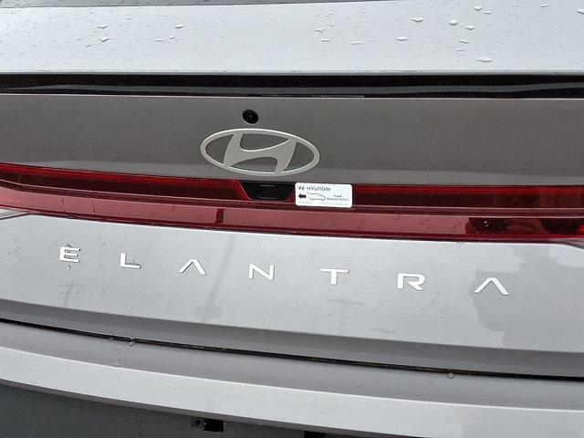 2025 Hyundai ELANTRA Vehicle Photo in Philadelphia, PA 19116