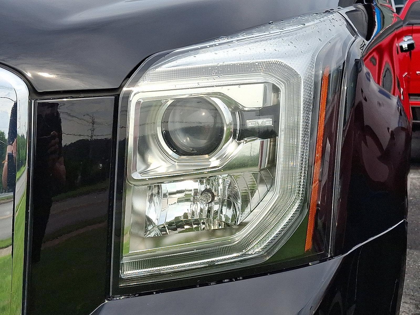 2020 GMC Yukon XL Vehicle Photo in BETHLEHEM, PA 18017-9401