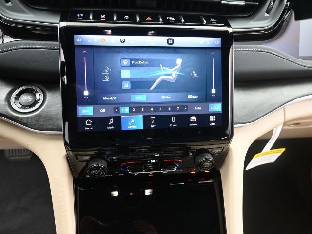 2023 Jeep Grand Cherokee 4xe Vehicle Photo in Cedar Rapids, IA 52402