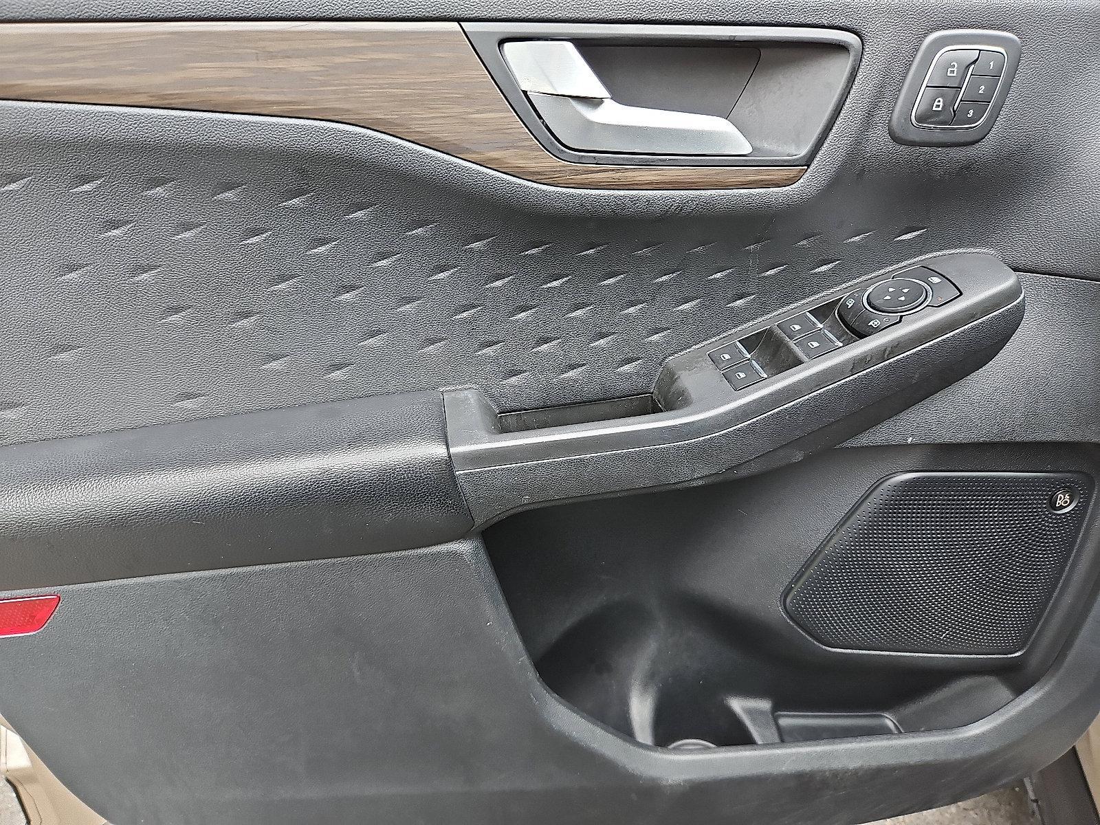 2020 Ford Escape Vehicle Photo in Jenkintown, PA 19046