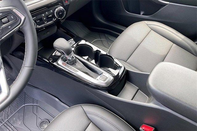 2025 Chevrolet Trax Vehicle Photo in INDEPENDENCE, MO 64055-1314