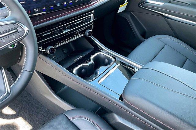 2026 Chevrolet Traverse Vehicle Photo in INDEPENDENCE, MO 64055-1314