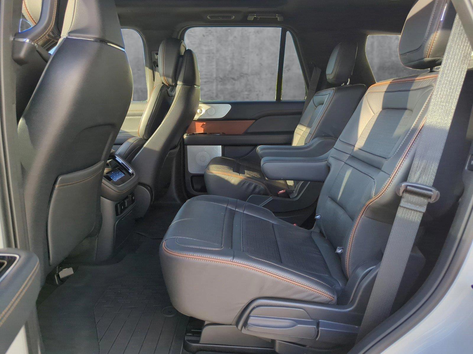 2023 Lincoln Navigator Vehicle Photo in Pembroke Pines, FL 33027