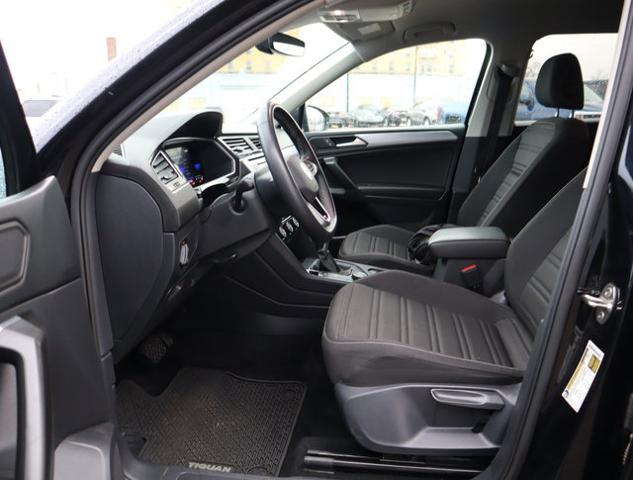 2022 Volkswagen Tiguan Vehicle Photo in DETROIT, MI 48207-4102