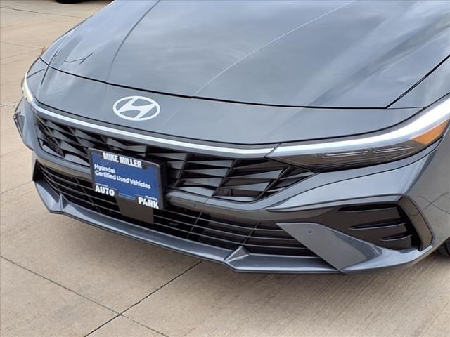 2024 Hyundai ELANTRA Hybrid Vehicle Photo in Peoria, IL 61615