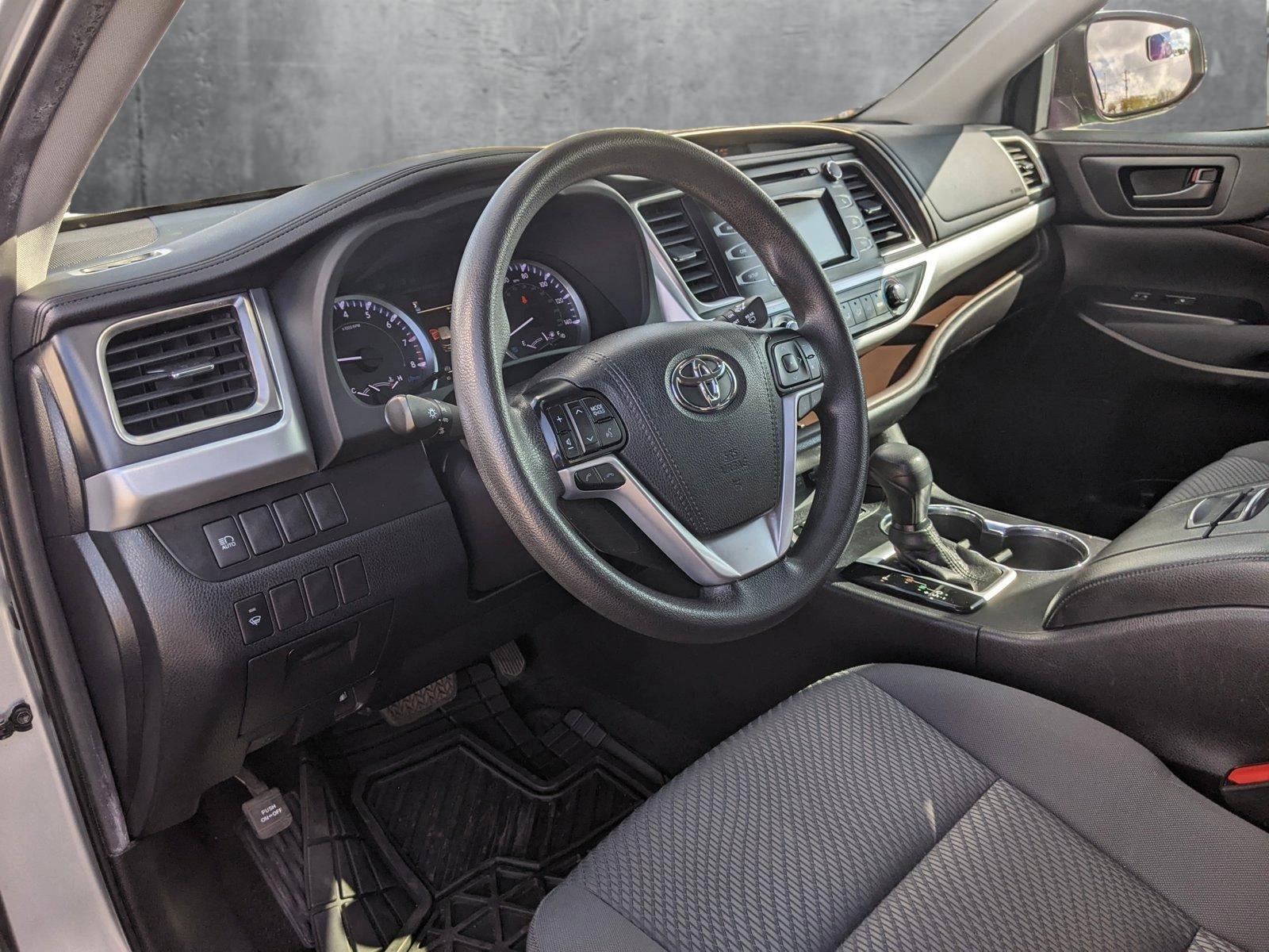 2019 Toyota Highlander Vehicle Photo in Austin, TX 78728