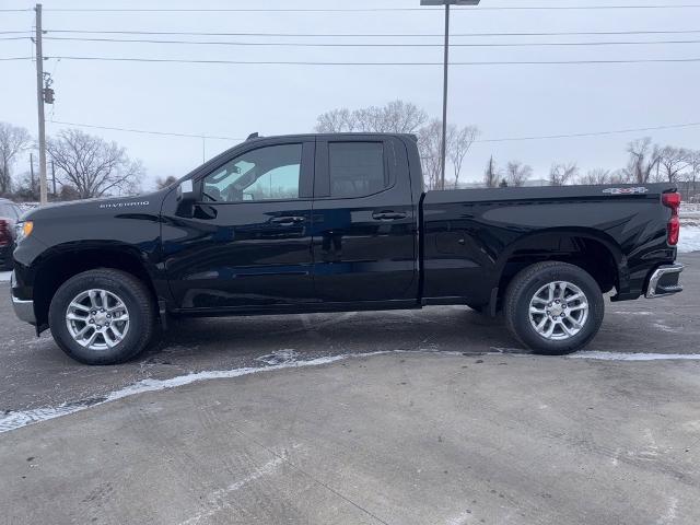 2025 Chevrolet Silverado 1500 Vehicle Photo in MANHATTAN, KS 66502-5036