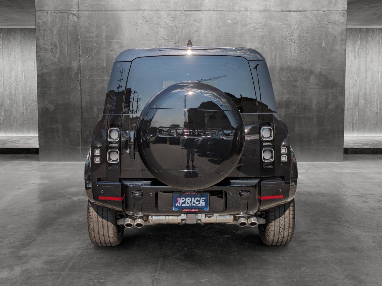 2024 Land Rover Defender Vehicle Photo in Bethesda, MD 20852