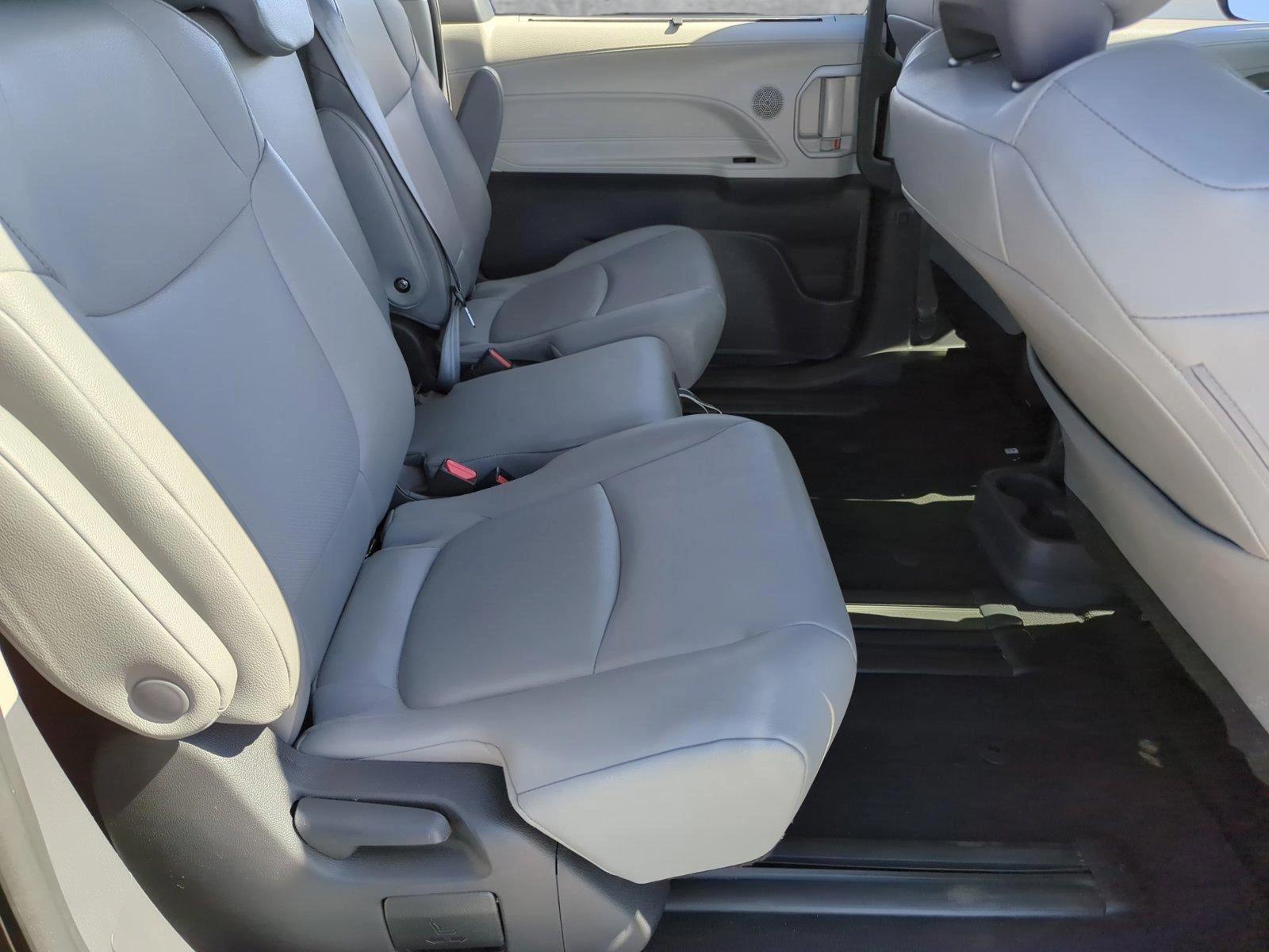 2023 Toyota Sienna Vehicle Photo in Ft. Myers, FL 33907