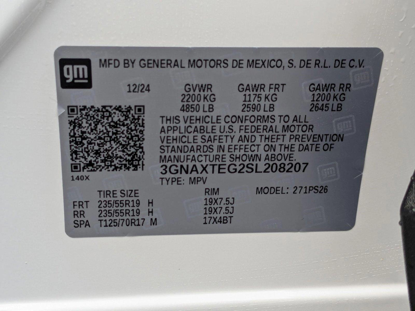 2025 Chevrolet Equinox Vehicle Photo in VALENCIA, CA 91355-1705