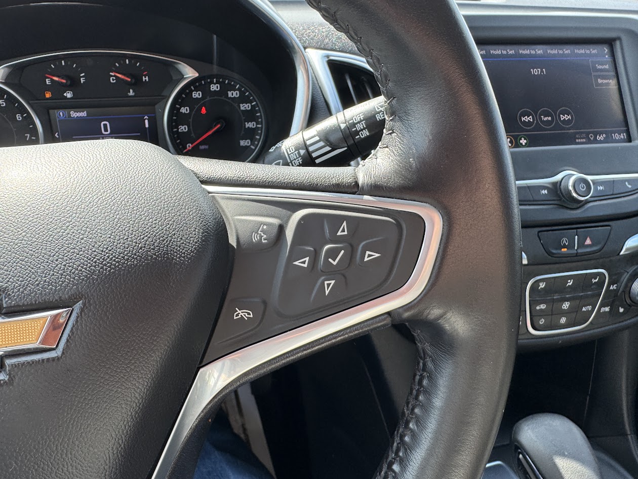 2022 Chevrolet Equinox Vehicle Photo in BOONVILLE, IN 47601-9633