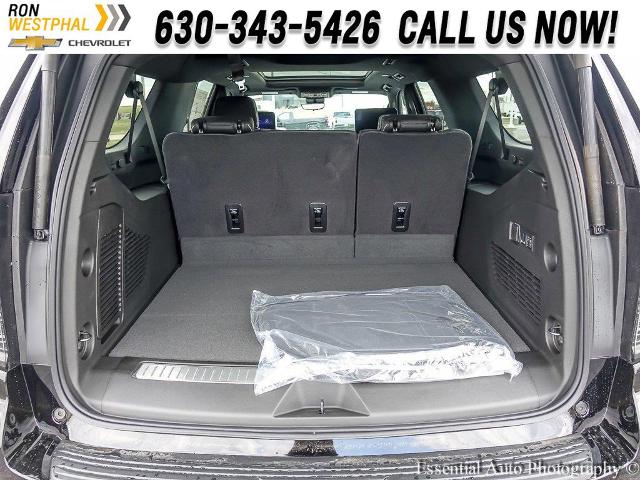 2025 Chevrolet Suburban Vehicle Photo in AURORA, IL 60503-9326