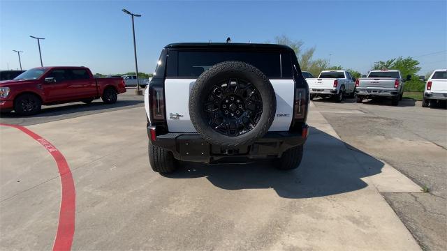 2025 GMC HUMMER EV SUV Vehicle Photo in Greenville, TX 75402