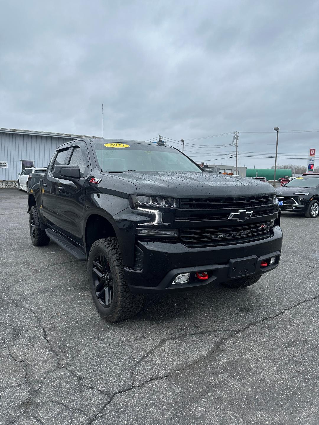 Used 2021 Chevrolet Silverado 1500 LT Trail Boss with VIN 1GCPYFED1MZ248880 for sale in Presque Isle, ME
