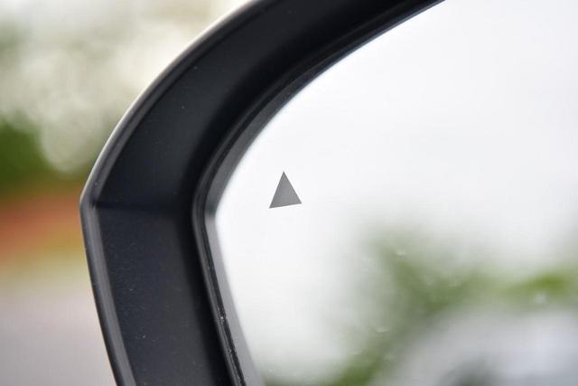 2024 Nissan Rogue Vehicle Photo in Ballwin, MO 63011