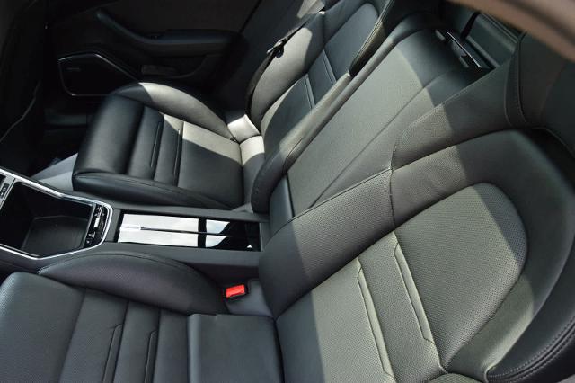 2018 Porsche Panamera Vehicle Photo in Houston, TX 77090