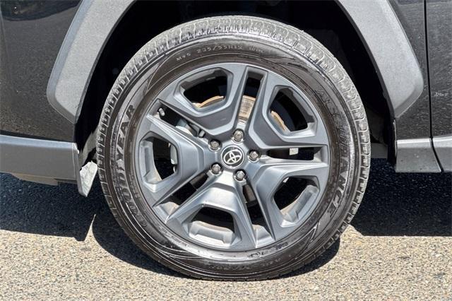 2023 Toyota RAV4 Vehicle Photo in ELK GROVE, CA 95757-8703